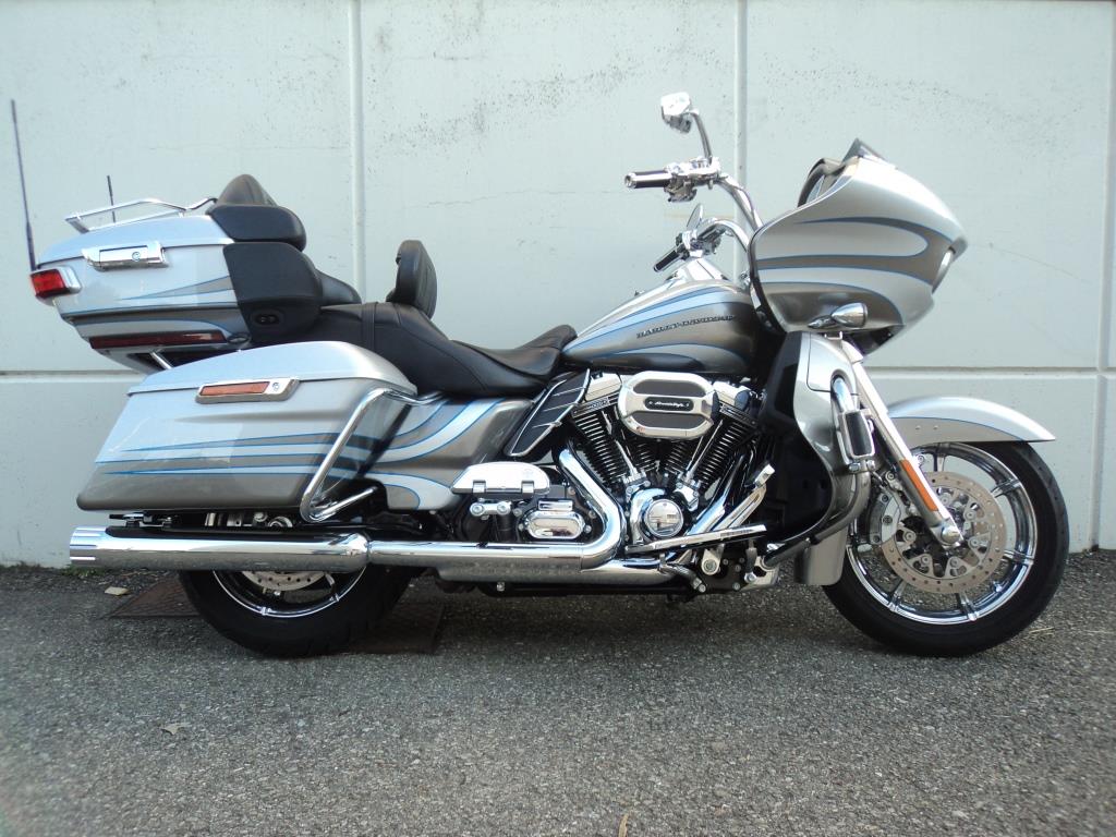 Moto | TOURING