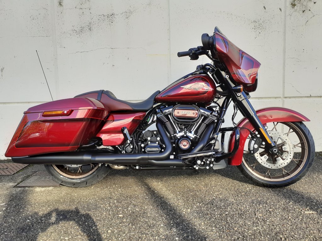 Harley Davidson Street Glide® Special red fade