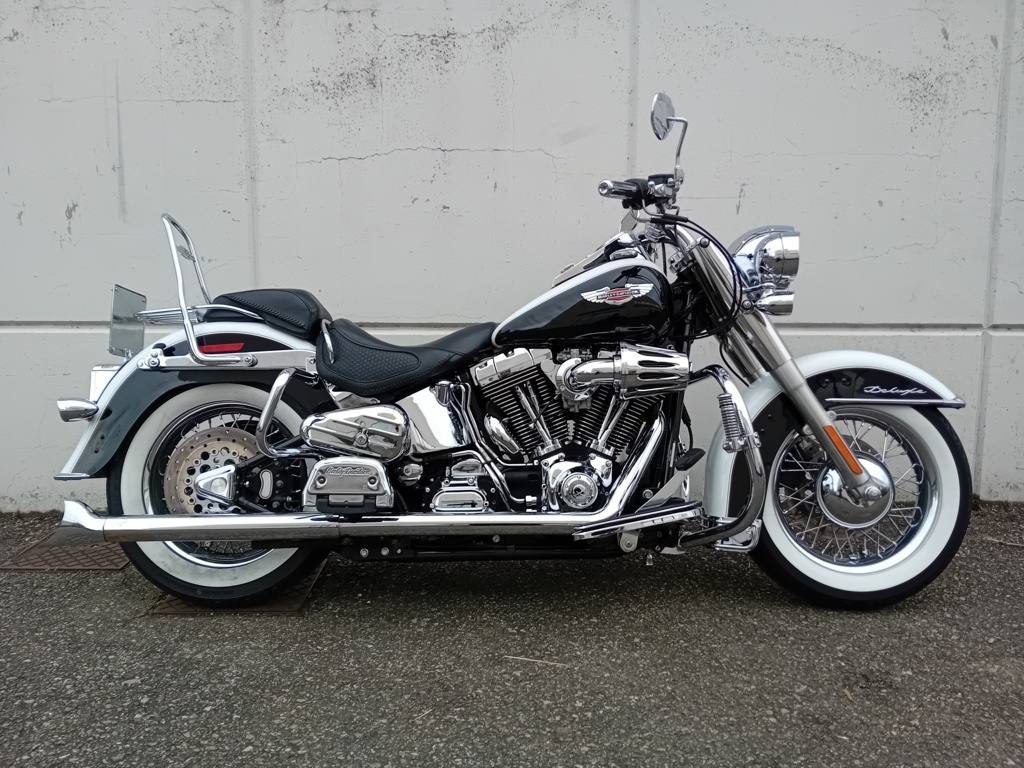 Harley Davidson SOFTAIL DELUXE 