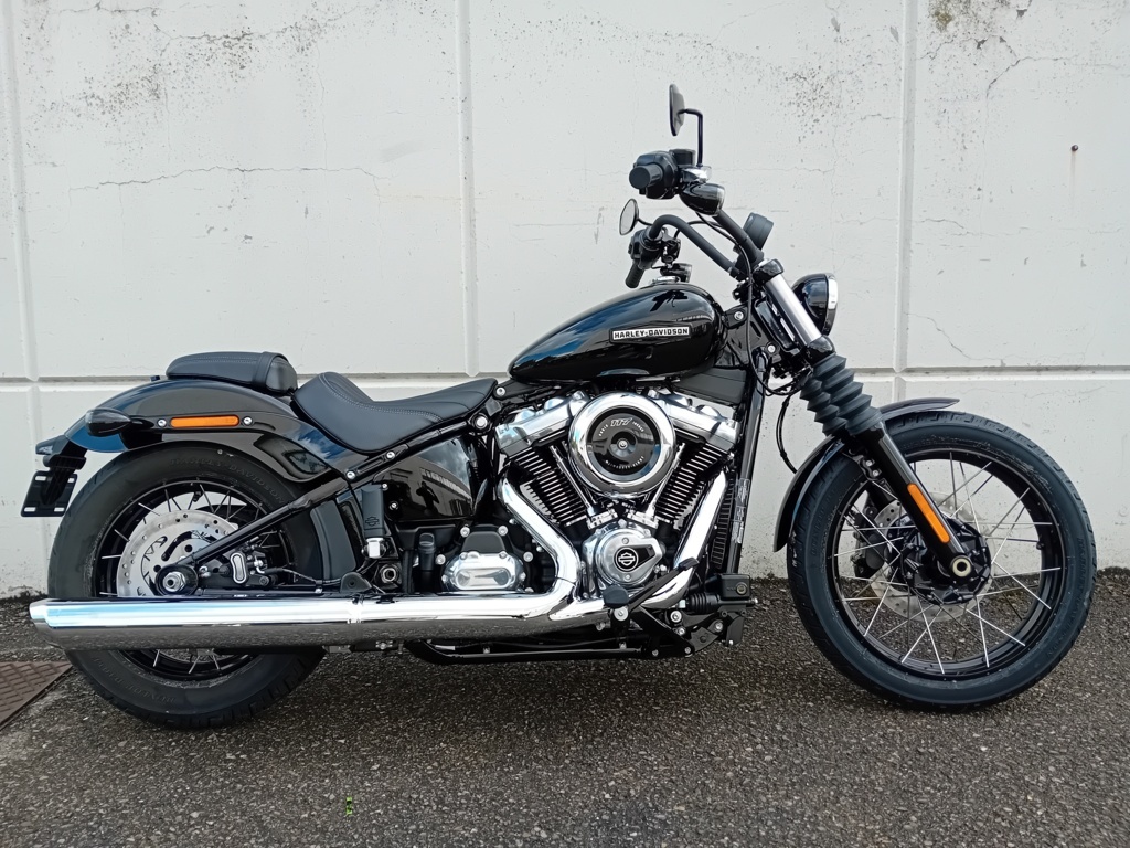 Harley Davidson Street Bob® vivid black