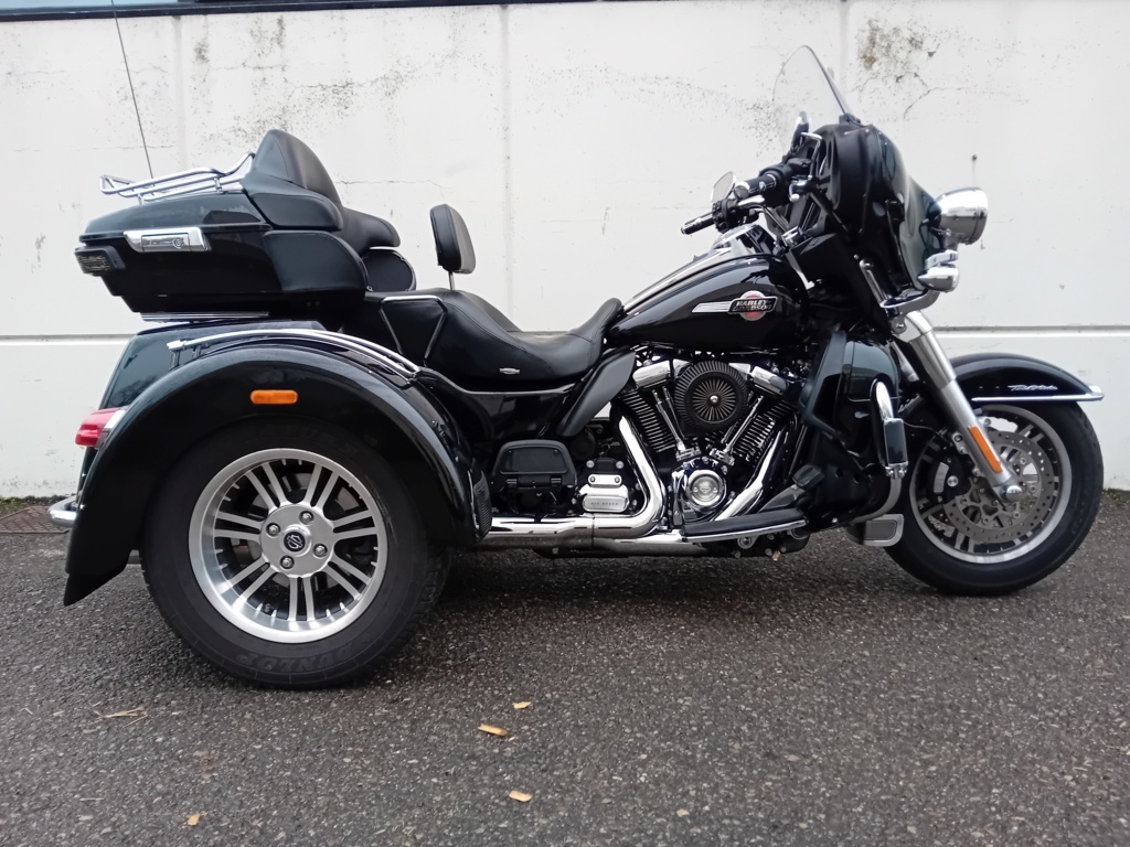 Harley Davidson TRI GLIDE ULTRA CLASSIC 