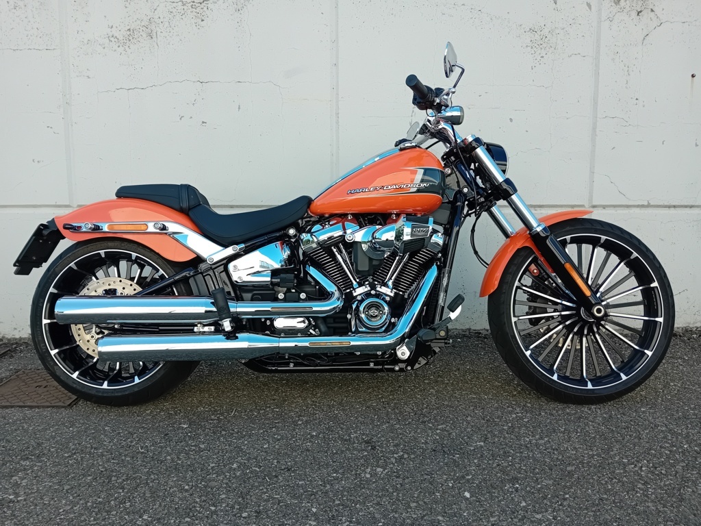 Harley Davidson BREAKOUT 